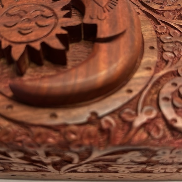 Carved Wooden Sun and Moon Hinged Box Red Velvet Lined Trinket Jewelry Box - Picture 5 of 5